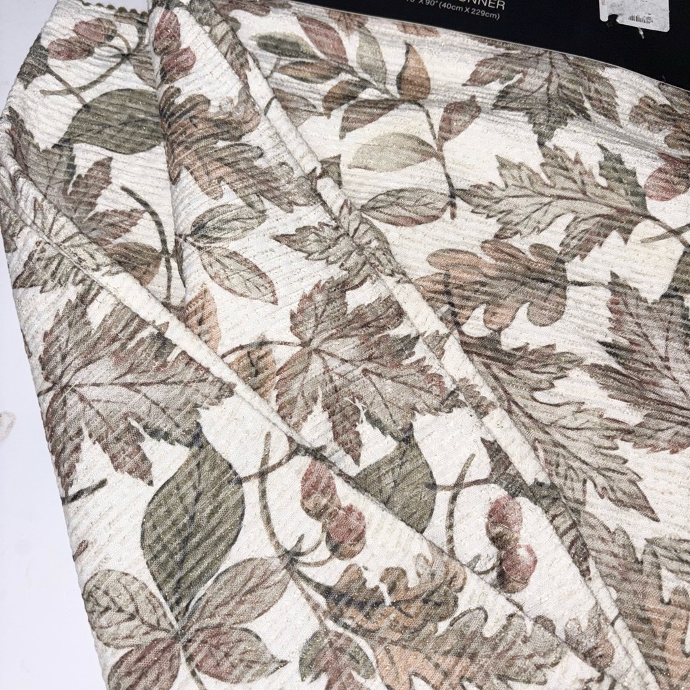 Rachel Zoe Table Runner Leaf Print 16” x 90” - Picture 9 of 12